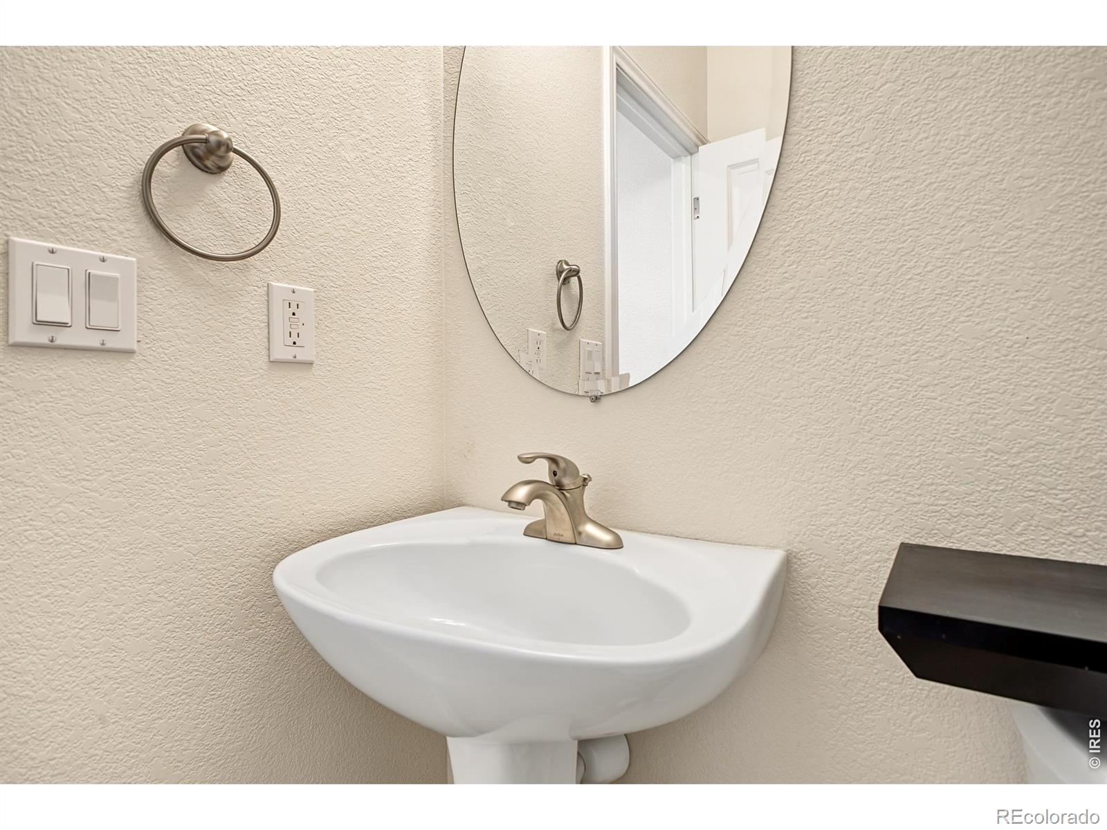 MLS Image #12 for 1524  henry court,longmont, Colorado