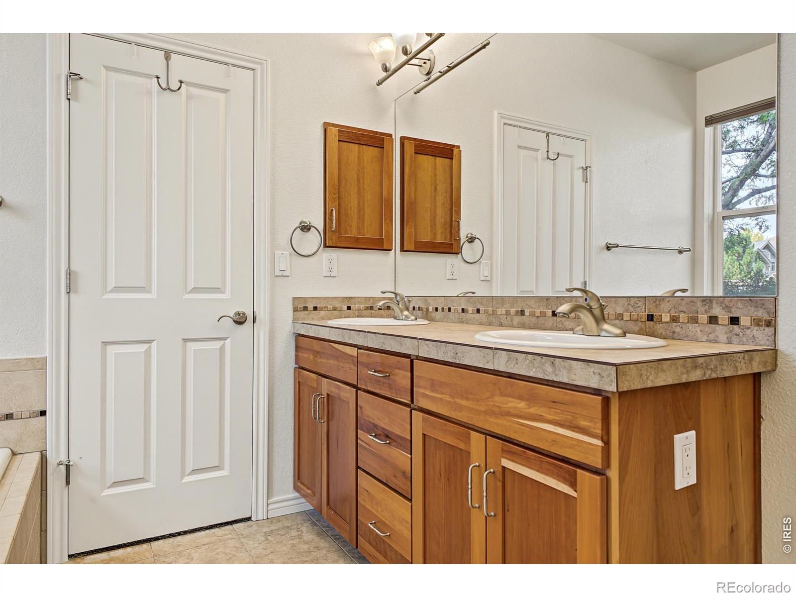 MLS Image #15 for 1524  henry court,longmont, Colorado