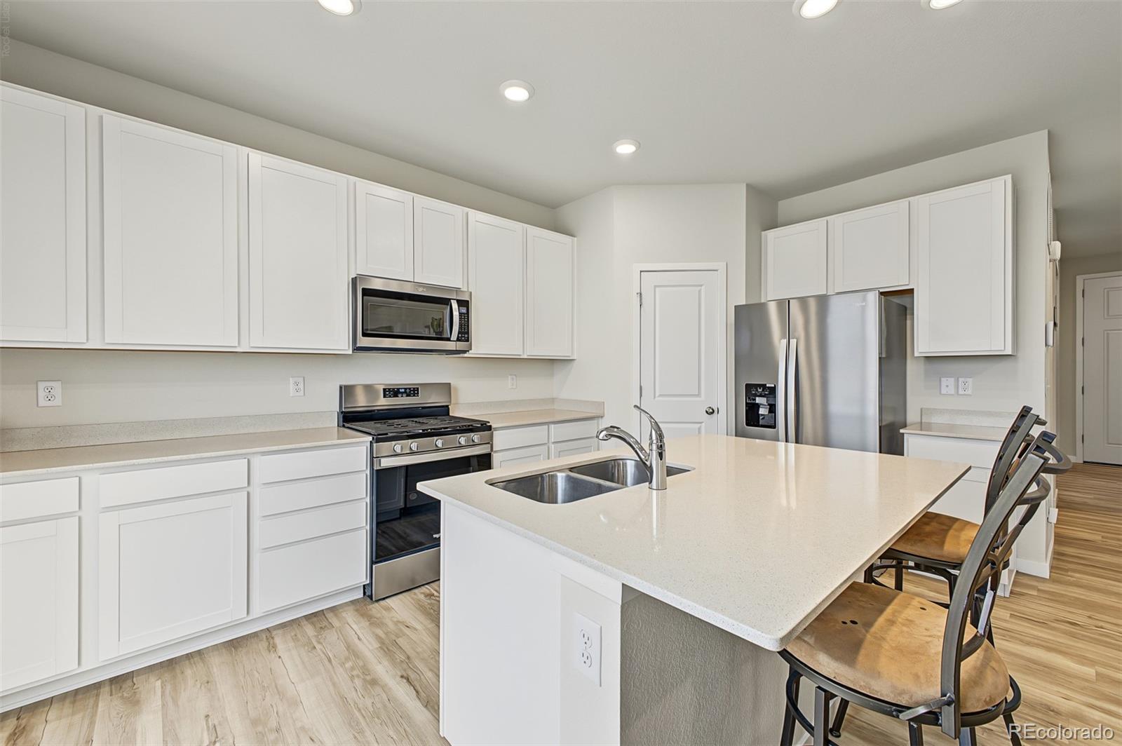 MLS Image #13 for 5842  red barn avenue,mead, Colorado