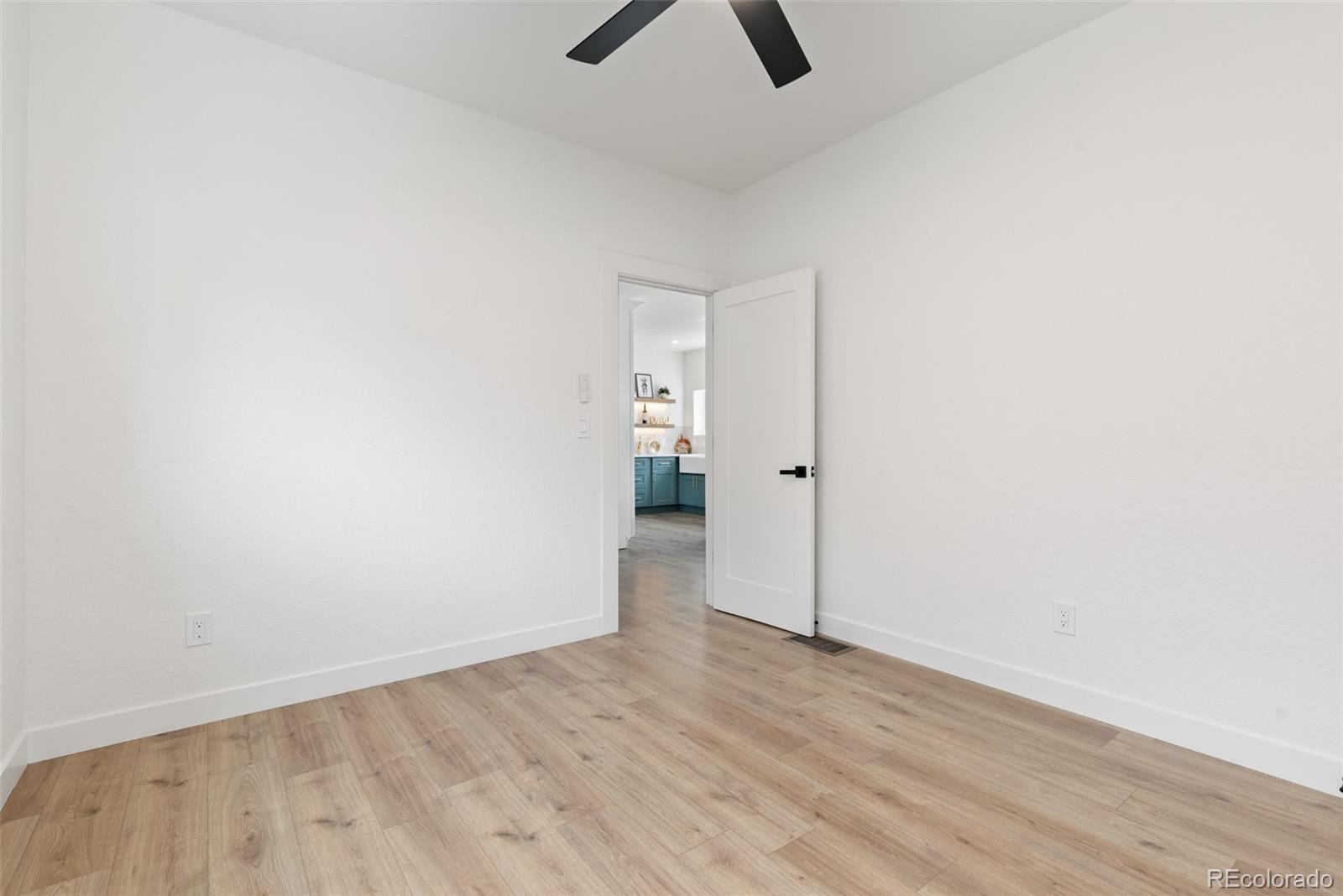 MLS Image #32 for 2912 n raleigh street,denver, Colorado