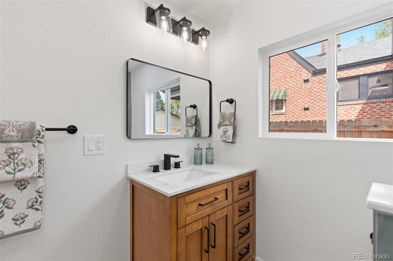 MLS Image #33 for 2912 n raleigh street,denver, Colorado