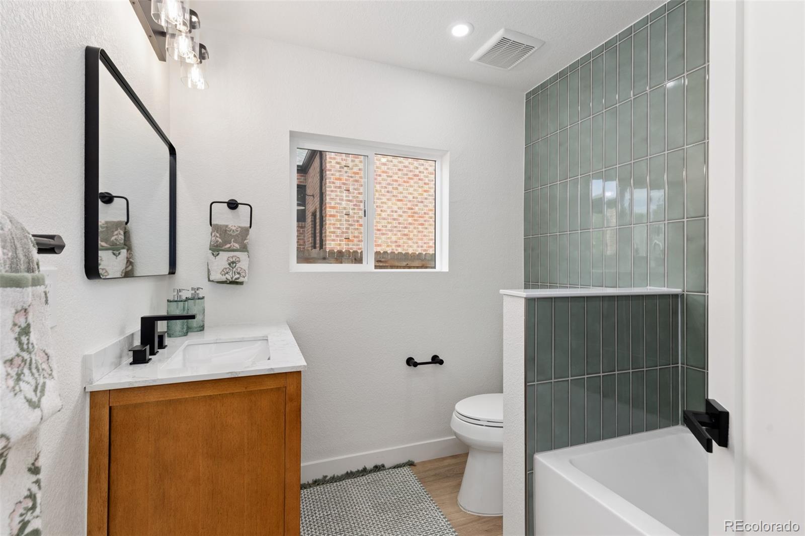 MLS Image #5 for 2912 n raleigh street,denver, Colorado