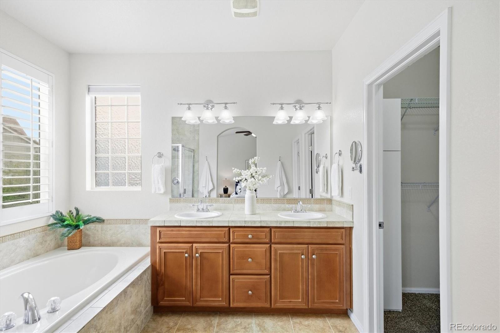 MLS Image #22 for 11020  valleybrook circle,highlands ranch, Colorado
