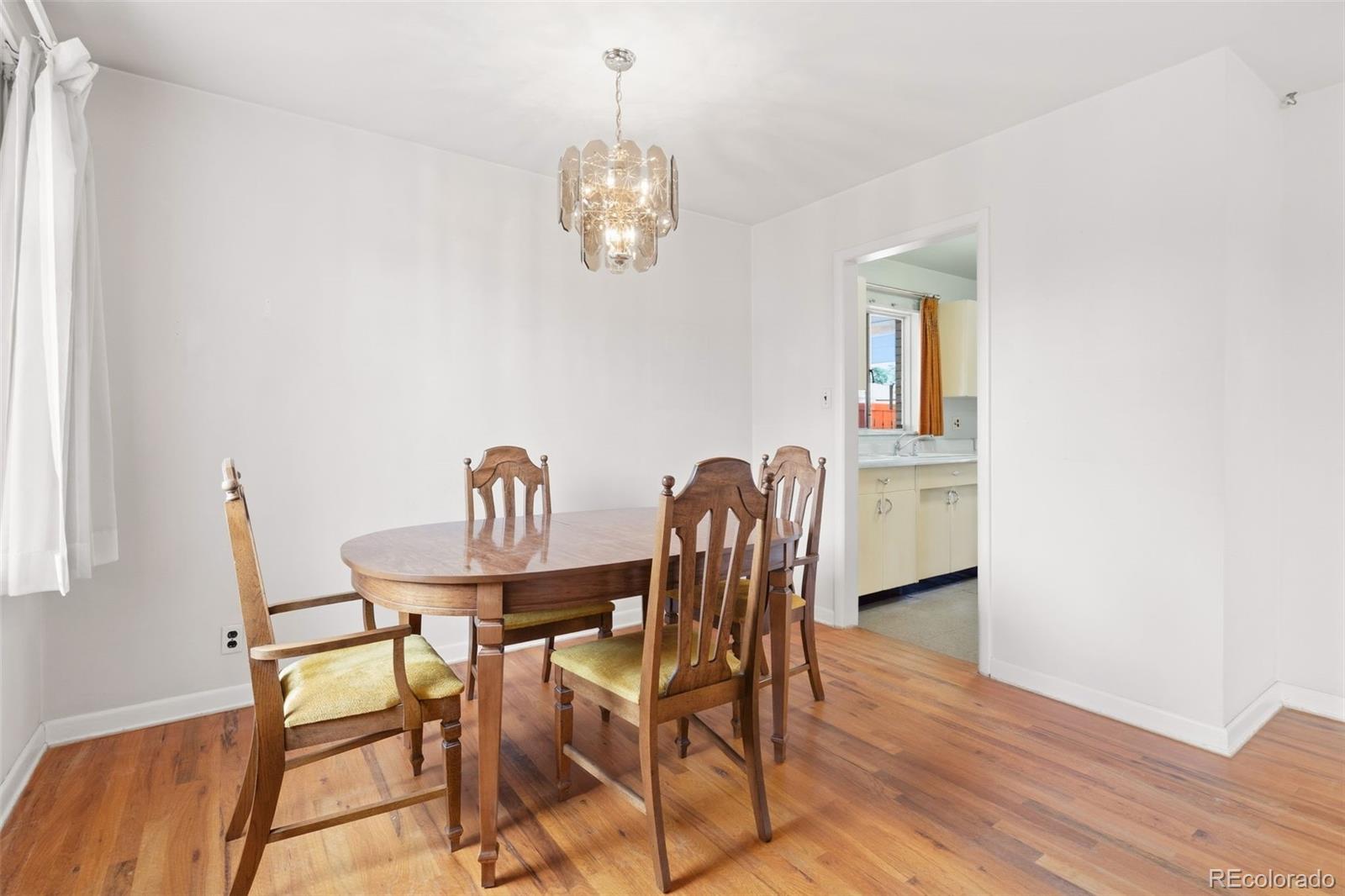 MLS Image #11 for 2581 s perry street,denver, Colorado