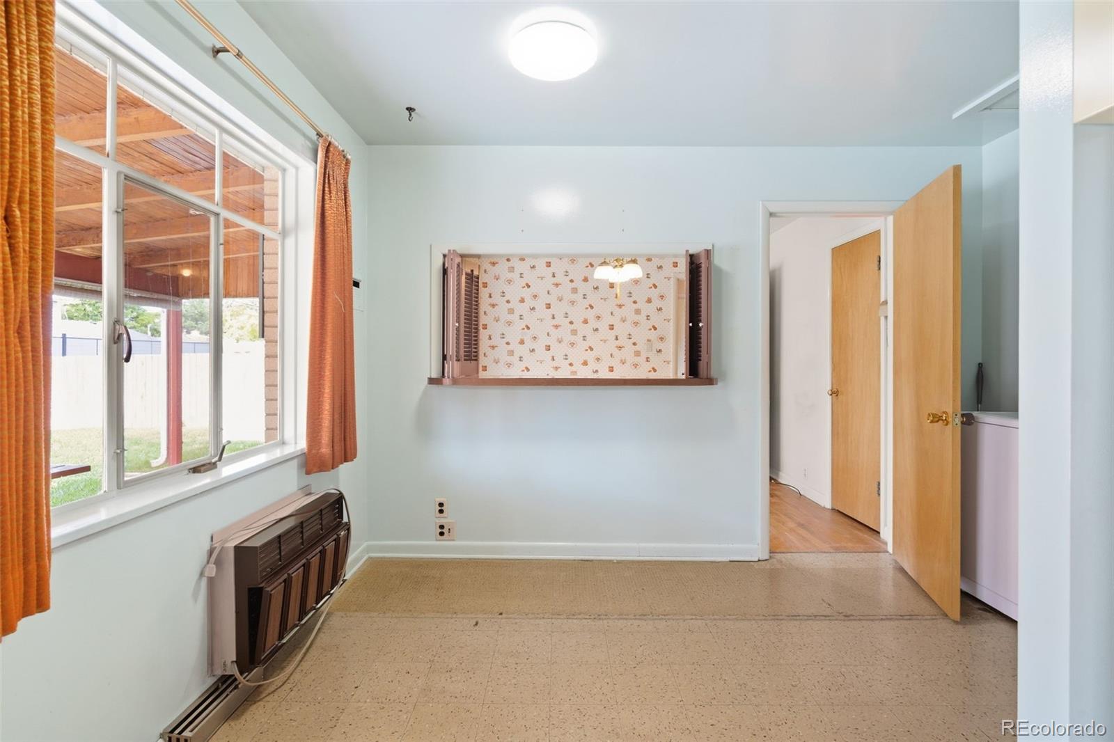 MLS Image #16 for 2581 s perry street,denver, Colorado