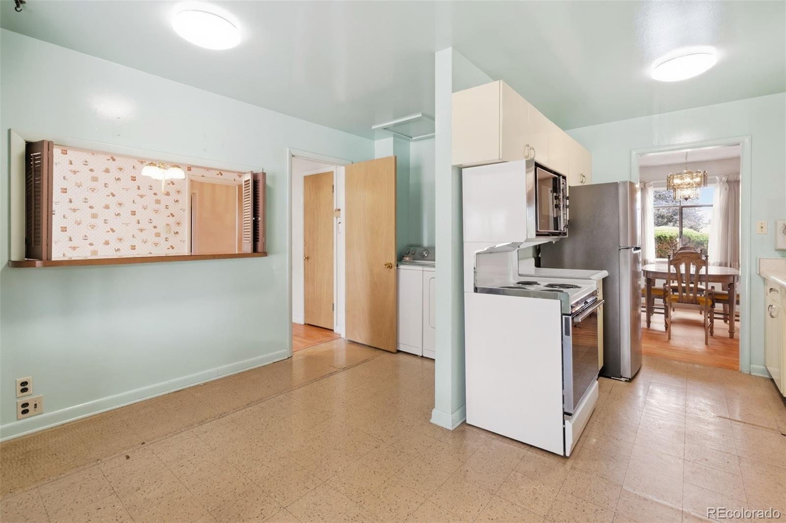 MLS Image #20 for 2581 s perry street,denver, Colorado