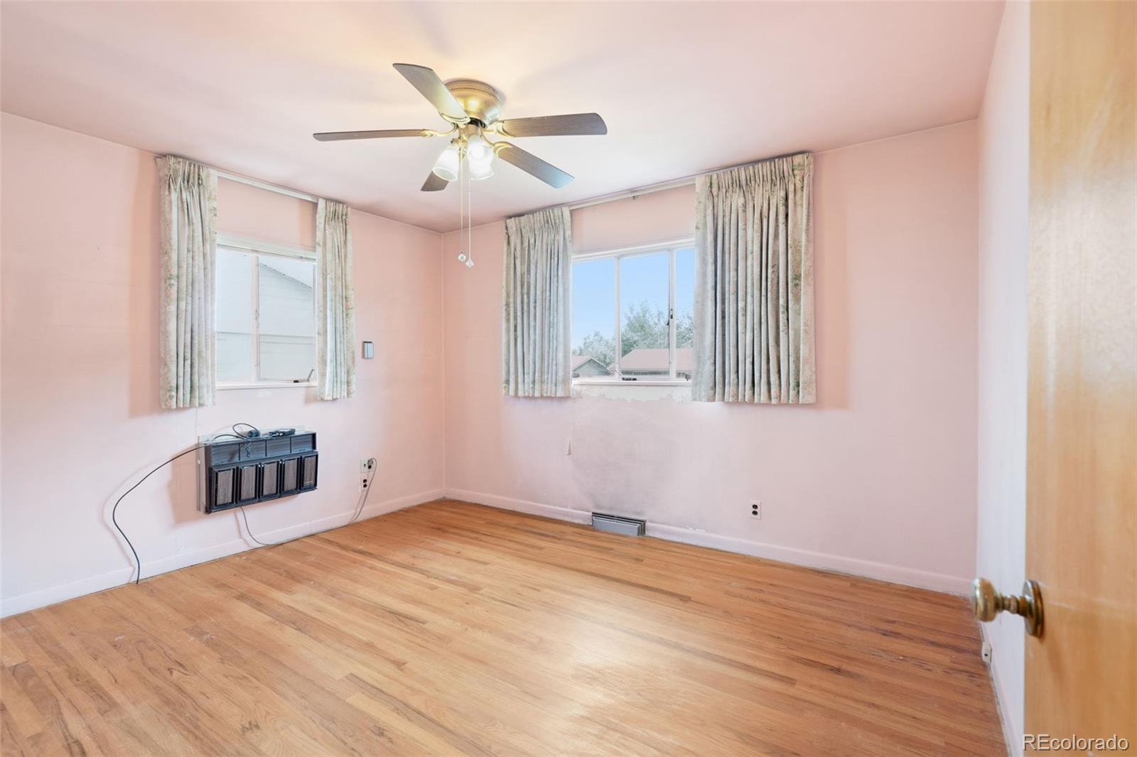 MLS Image #27 for 2581 s perry street,denver, Colorado