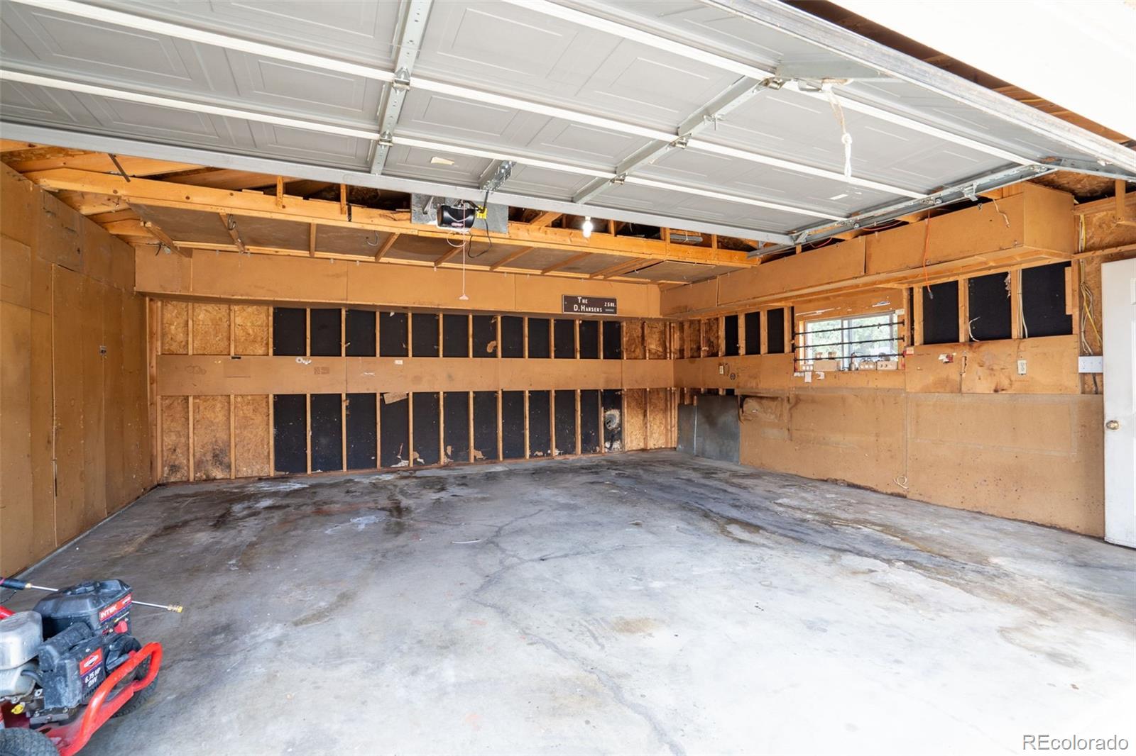 MLS Image #33 for 2581 s perry street,denver, Colorado