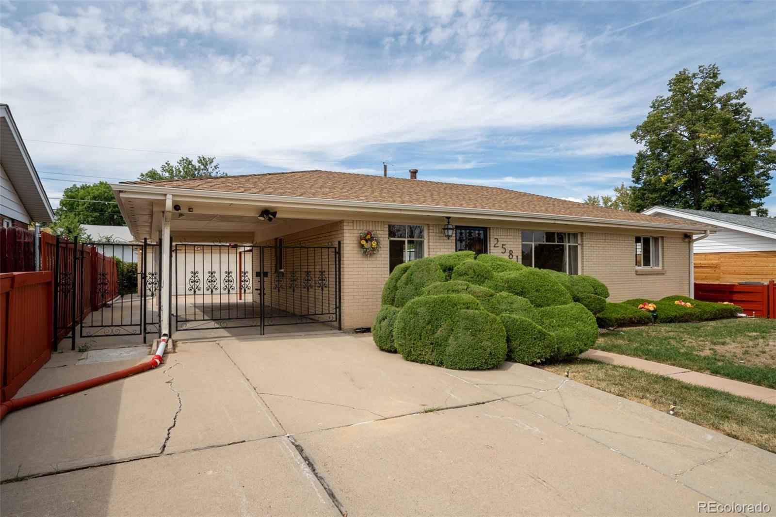 MLS Image #4 for 2581 s perry street,denver, Colorado
