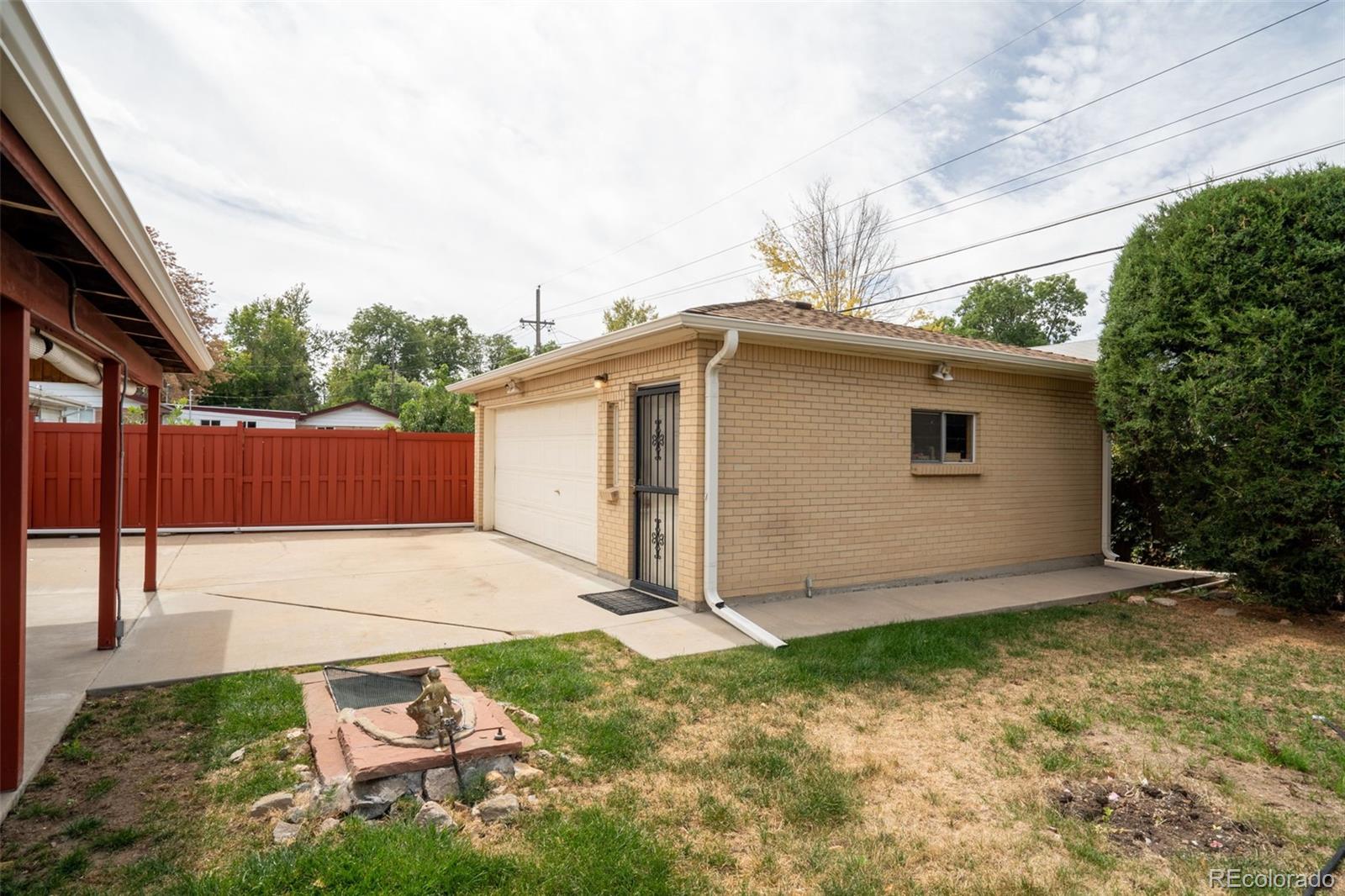 MLS Image #40 for 2581 s perry street,denver, Colorado