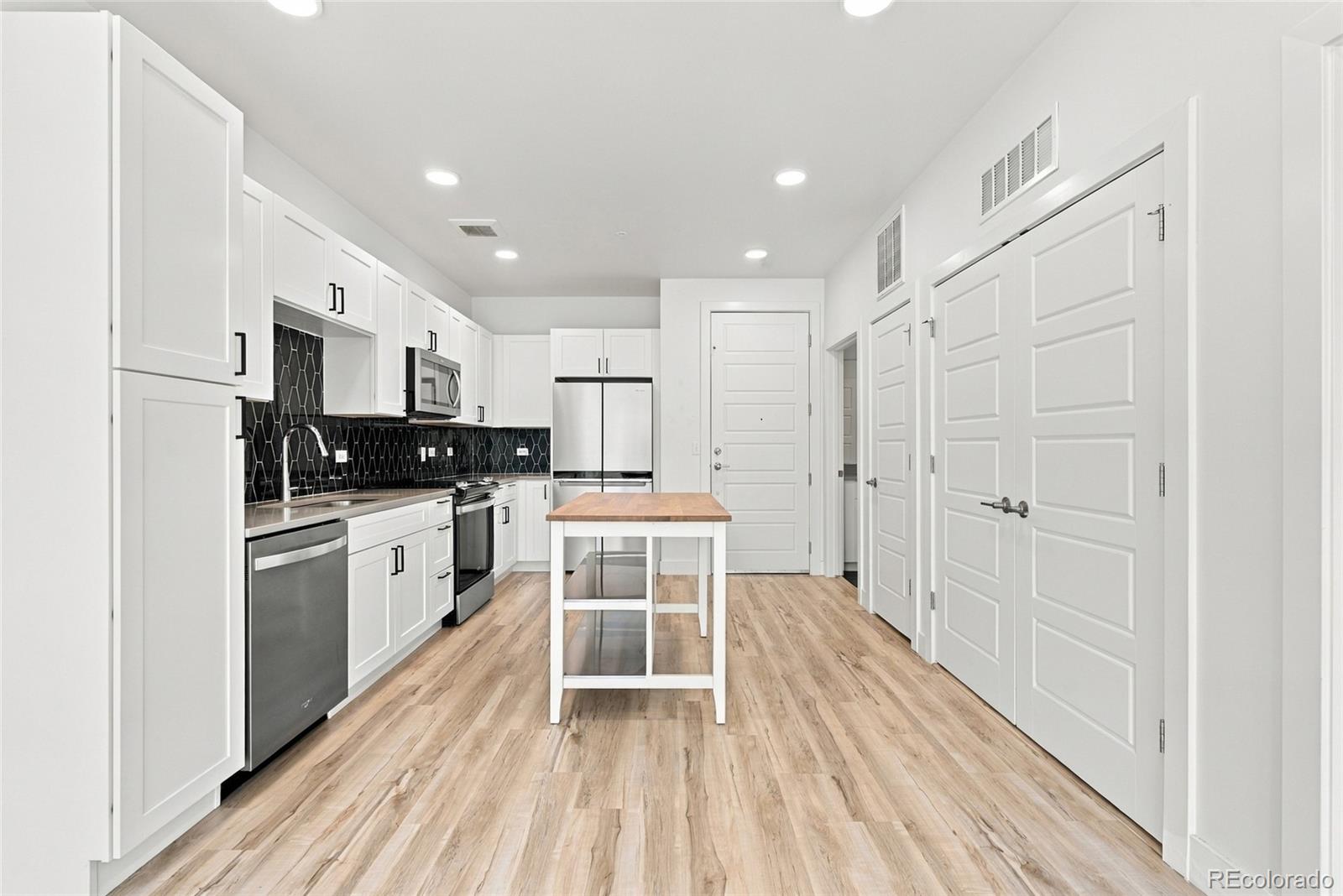 MLS Image #5 for 2851 w 52nd avenue,denver, Colorado