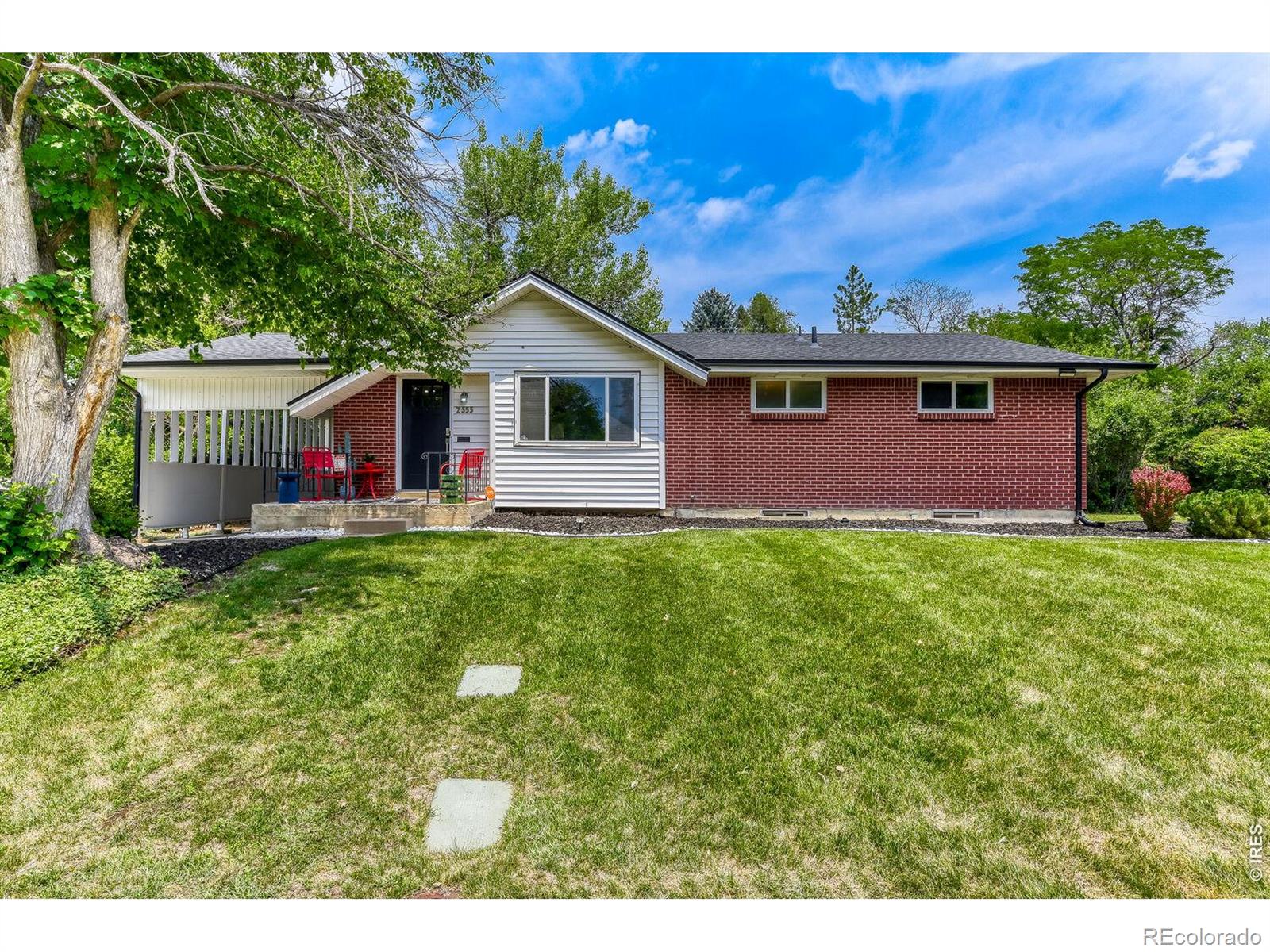 MLS Image #0 for 2555 e maplewood avenue,centennial, Colorado
