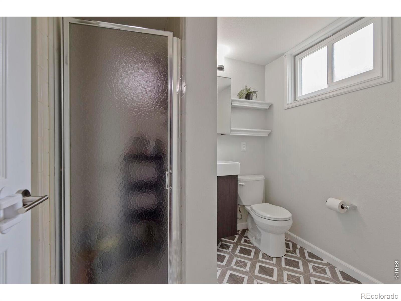 MLS Image #21 for 2555 e maplewood avenue,centennial, Colorado