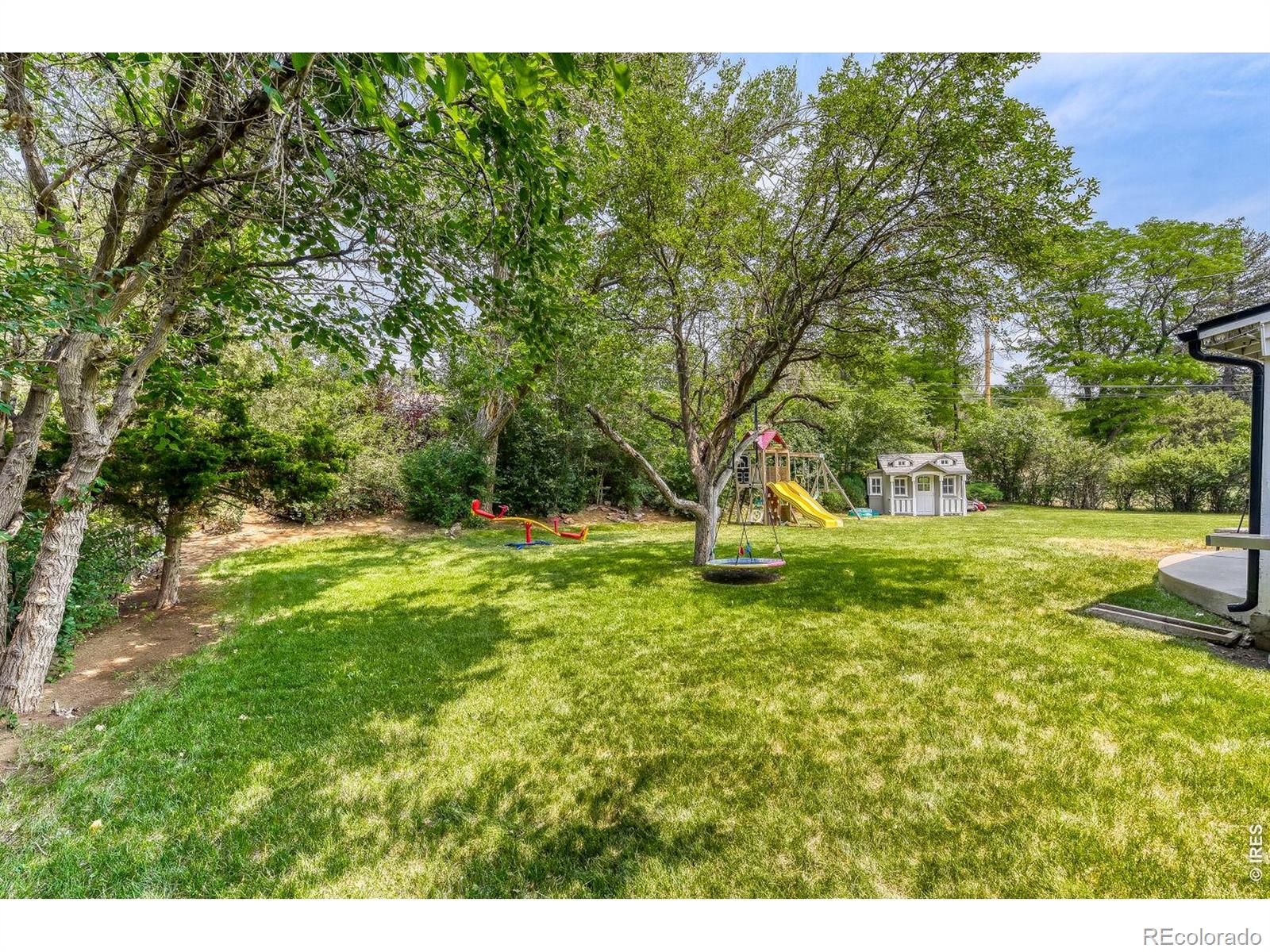 MLS Image #25 for 2555 e maplewood avenue,centennial, Colorado