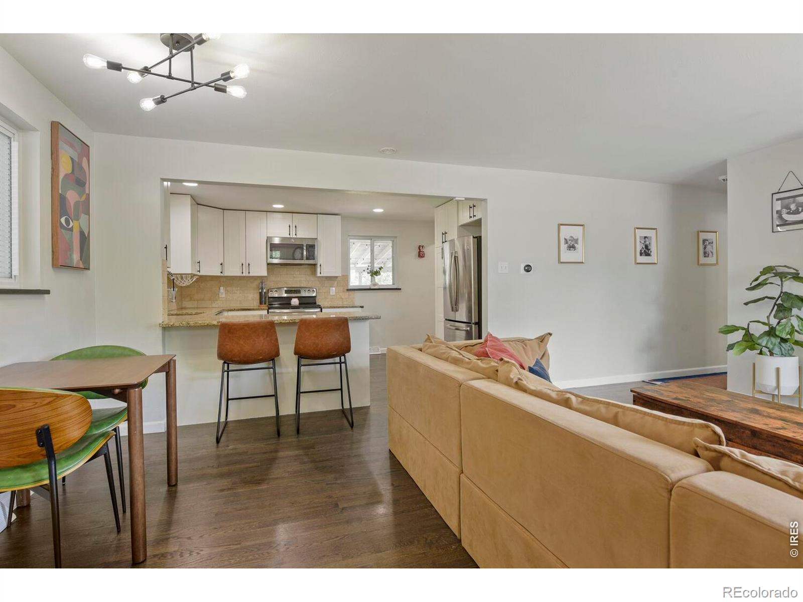 MLS Image #6 for 2555 e maplewood avenue,centennial, Colorado