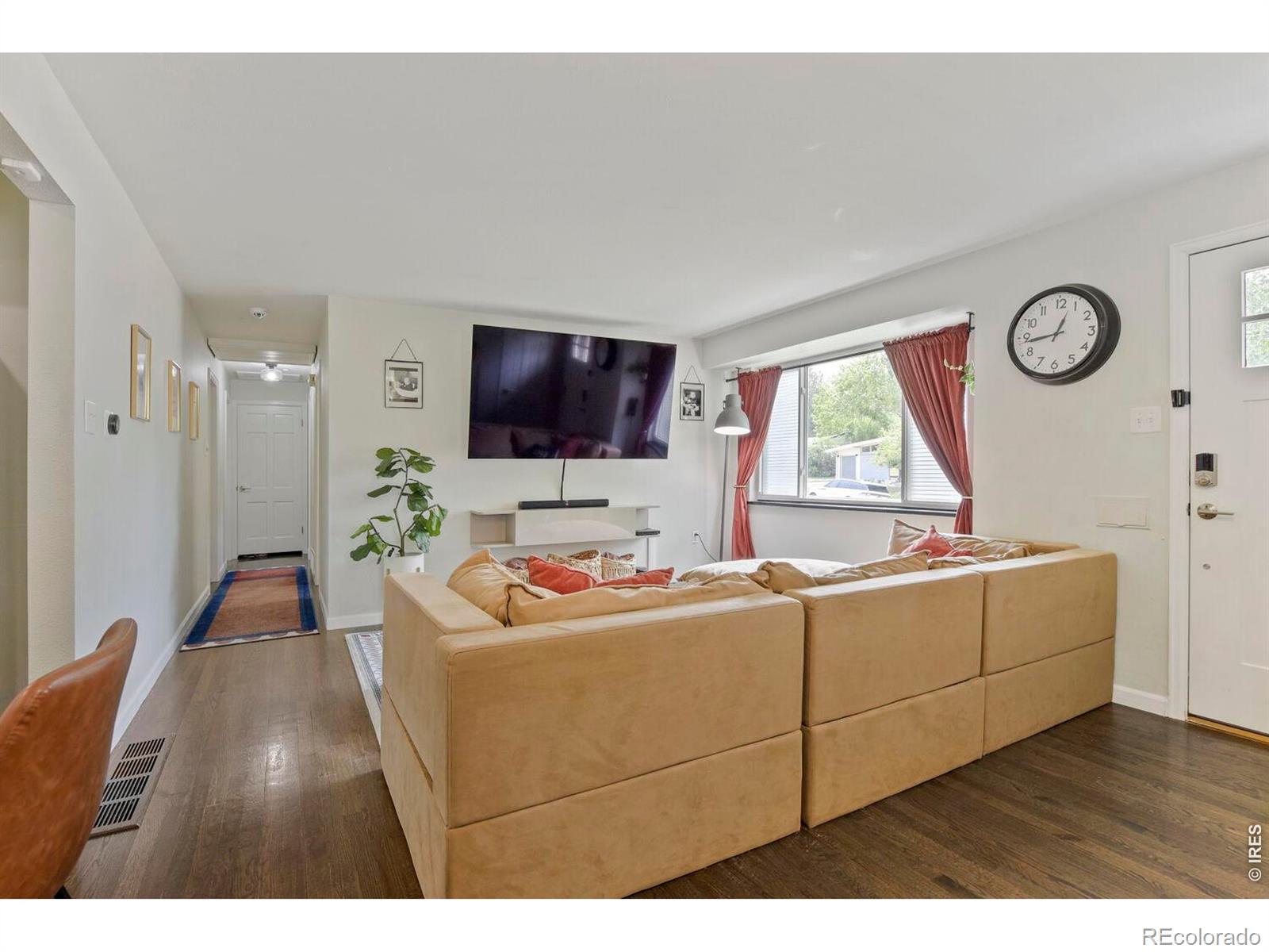 MLS Image #7 for 2555 e maplewood avenue,centennial, Colorado