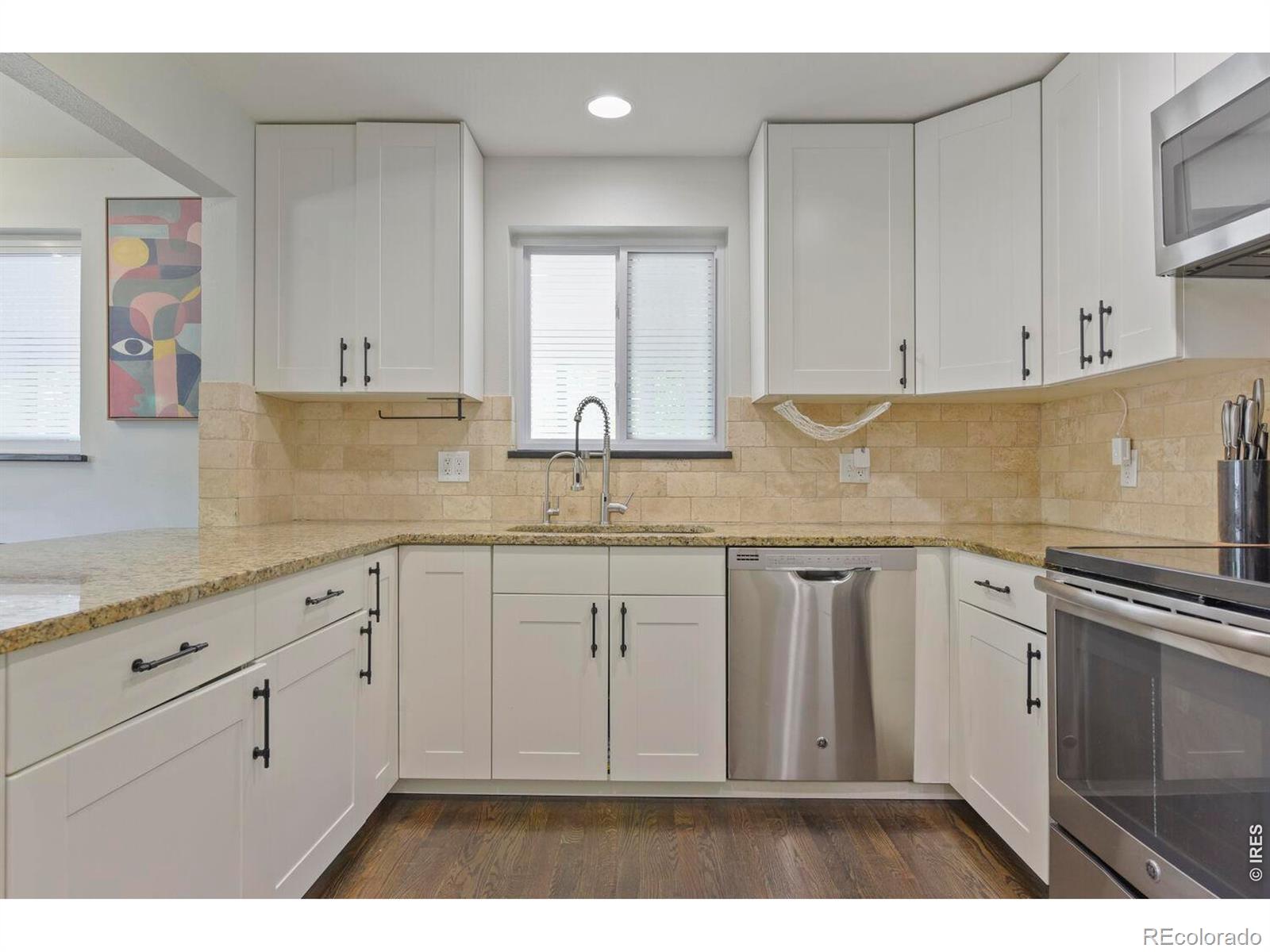 MLS Image #8 for 2555 e maplewood avenue,centennial, Colorado