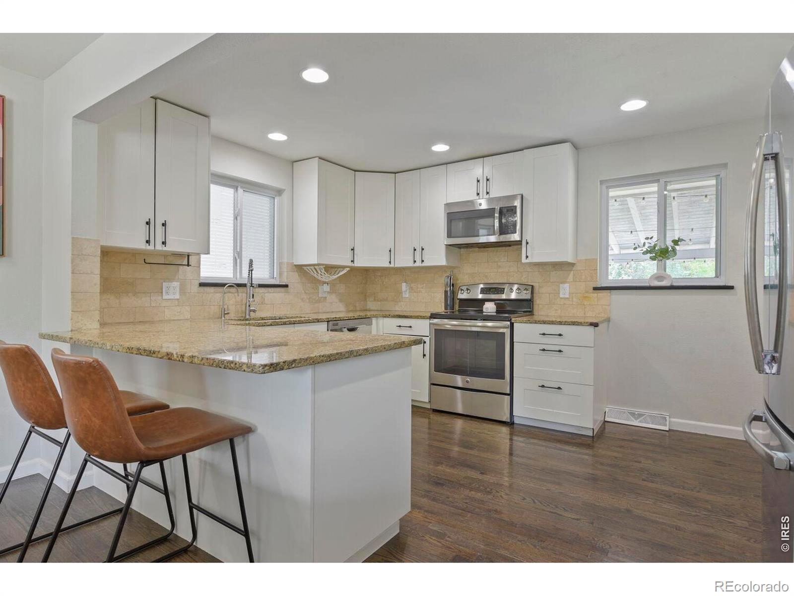 MLS Image #9 for 2555 e maplewood avenue,centennial, Colorado