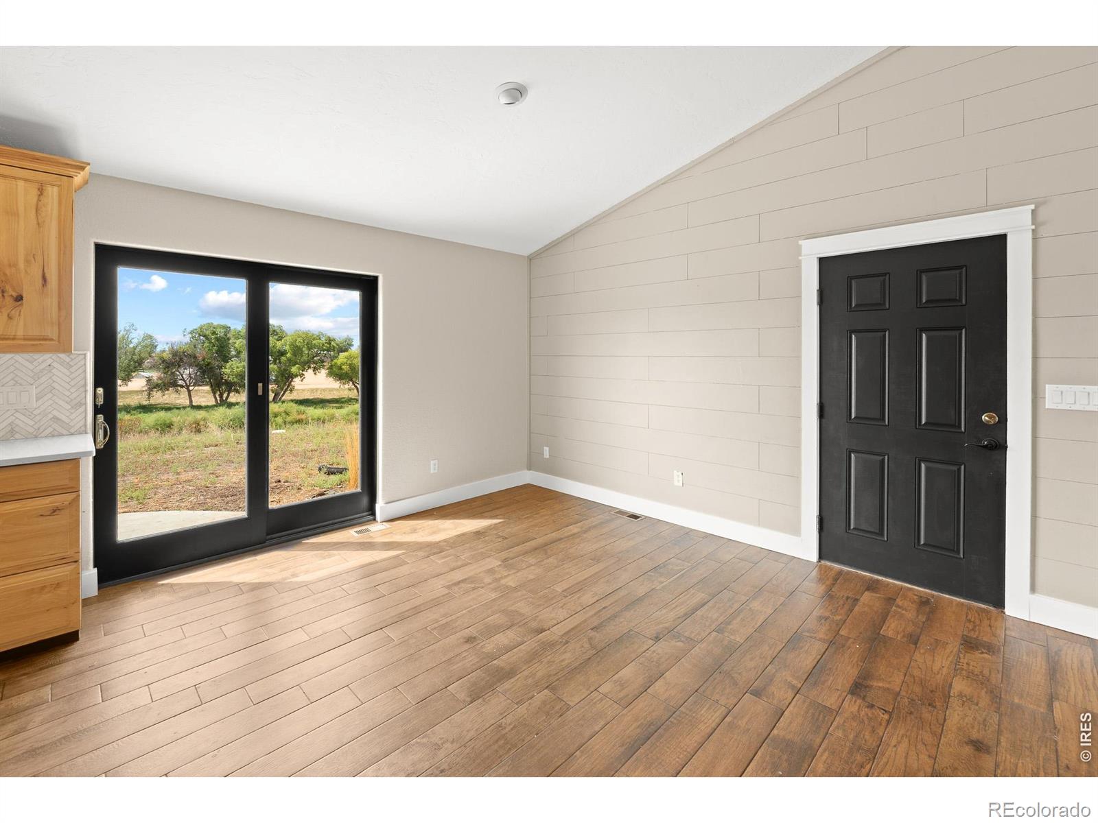 MLS Image #15 for 31091  county road 41 ,greeley, Colorado