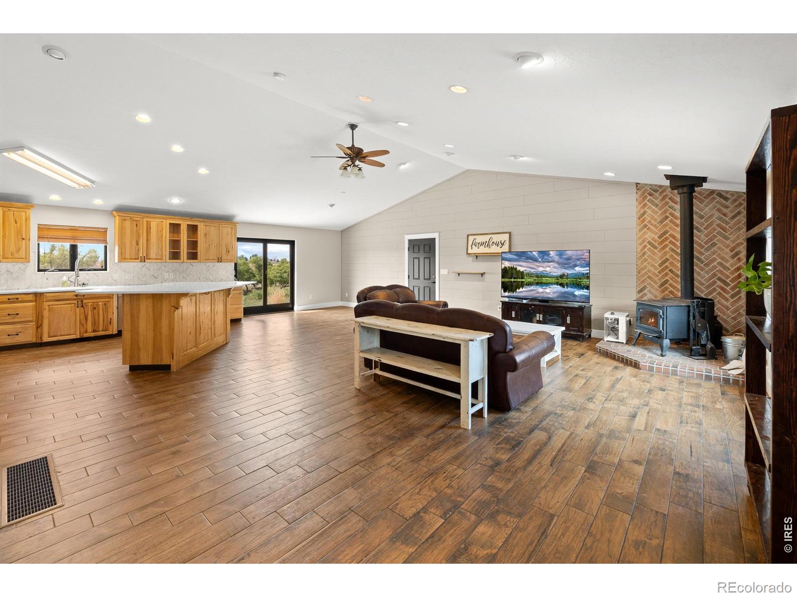 MLS Image #8 for 31091  county road 41 ,greeley, Colorado