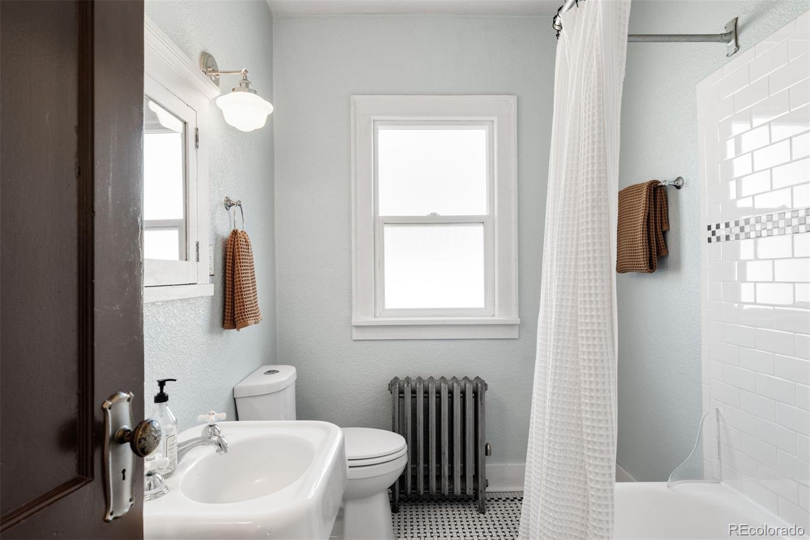 MLS Image #16 for 1431  tennyson street,denver, Colorado