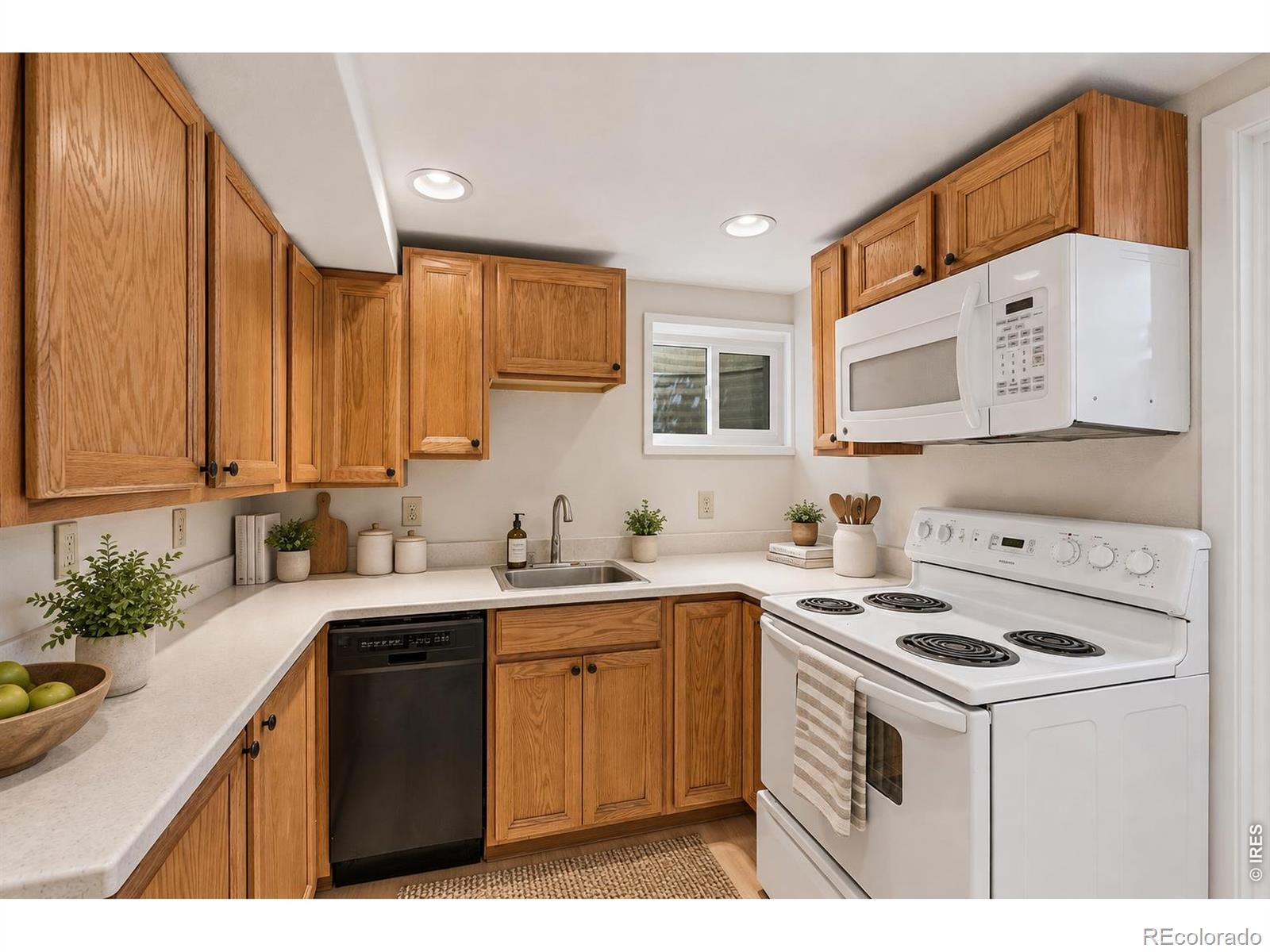 MLS Image #14 for 441  harvard lane,boulder, Colorado
