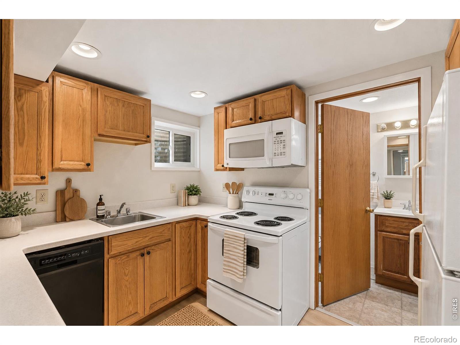 MLS Image #15 for 441  harvard lane,boulder, Colorado