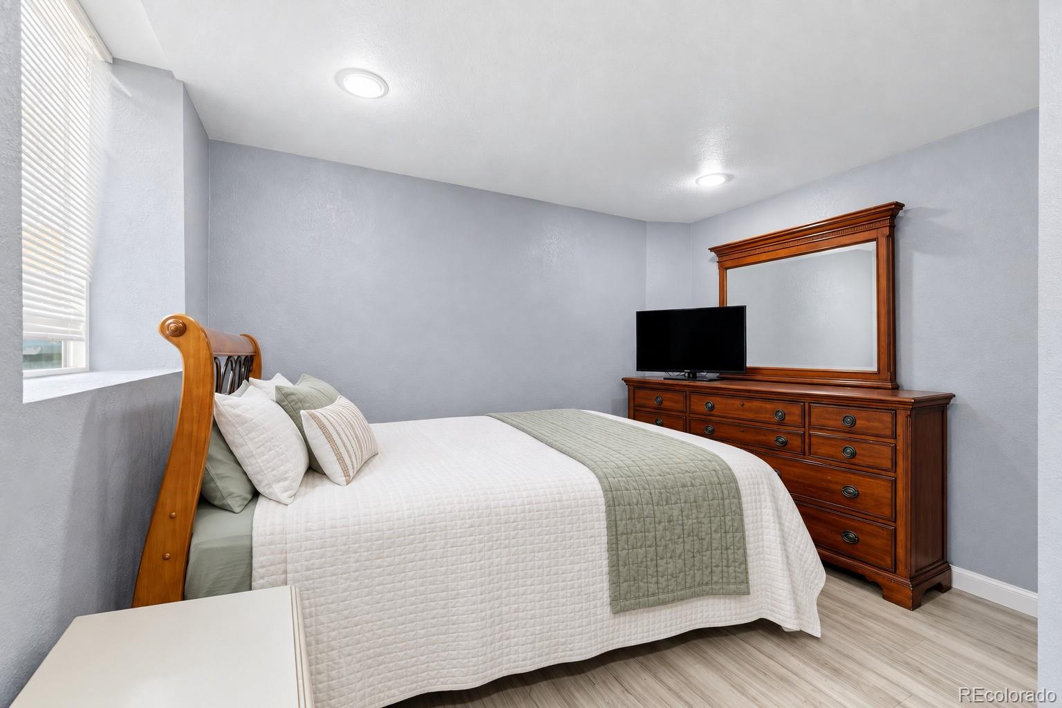 MLS Image #21 for 8458  jason court,denver, Colorado