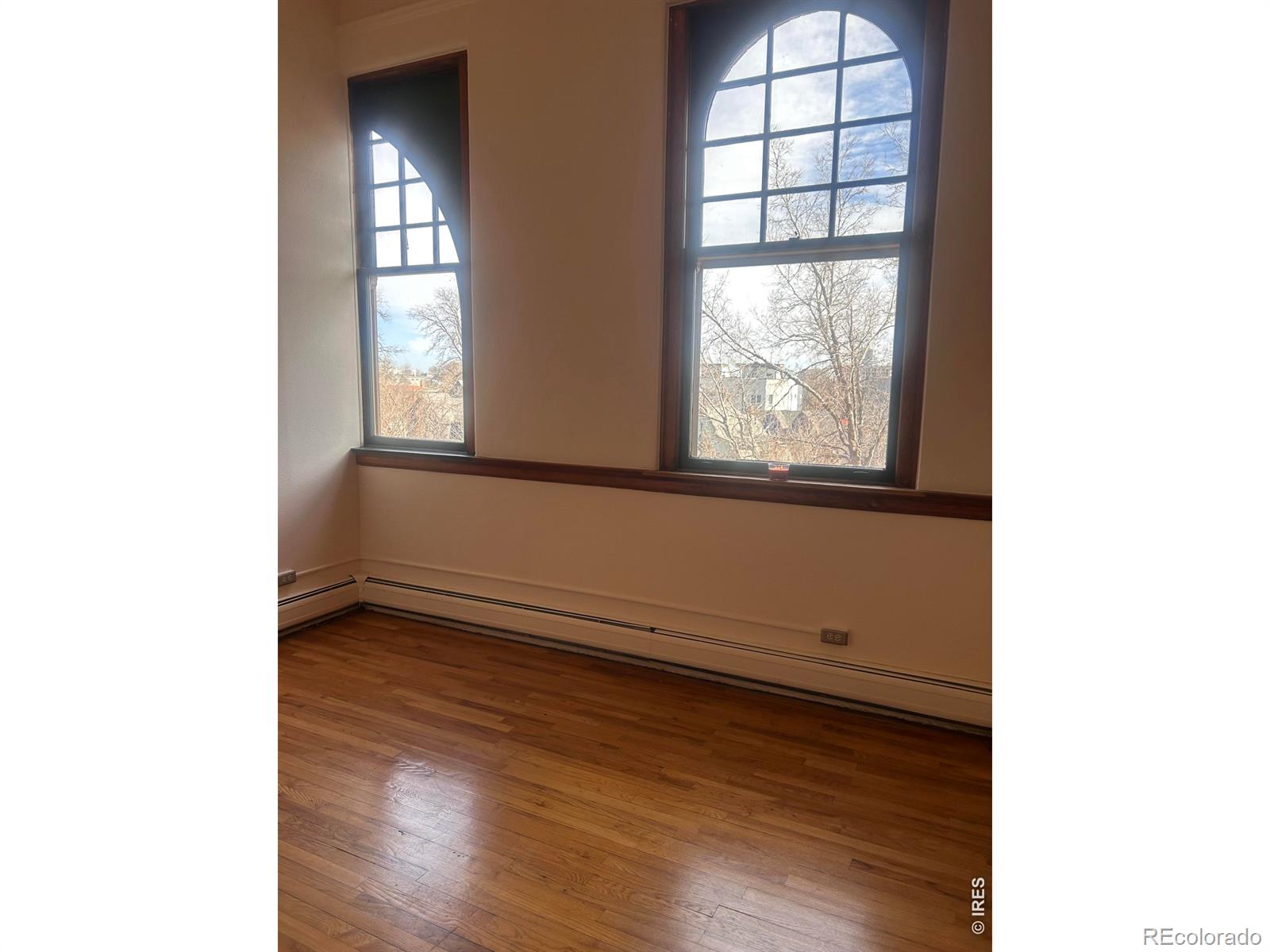 MLS Image #10 for 2351  federal boulevard 304,denver, Colorado