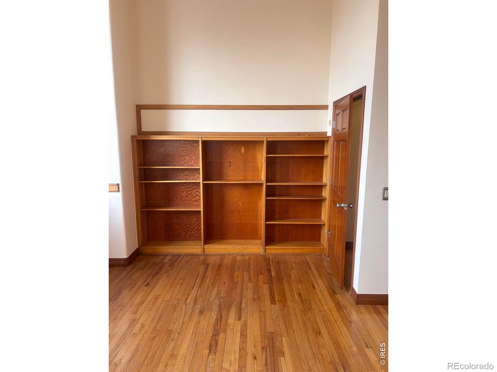 MLS Image #11 for 2351  federal boulevard 304,denver, Colorado