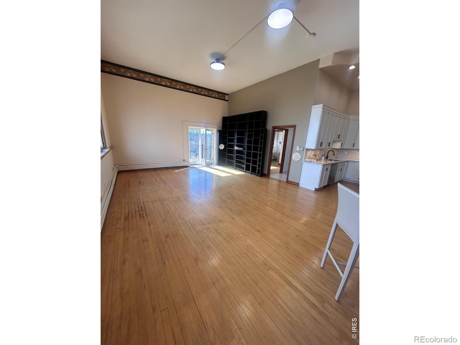 MLS Image #2 for 2351  federal boulevard 304,denver, Colorado