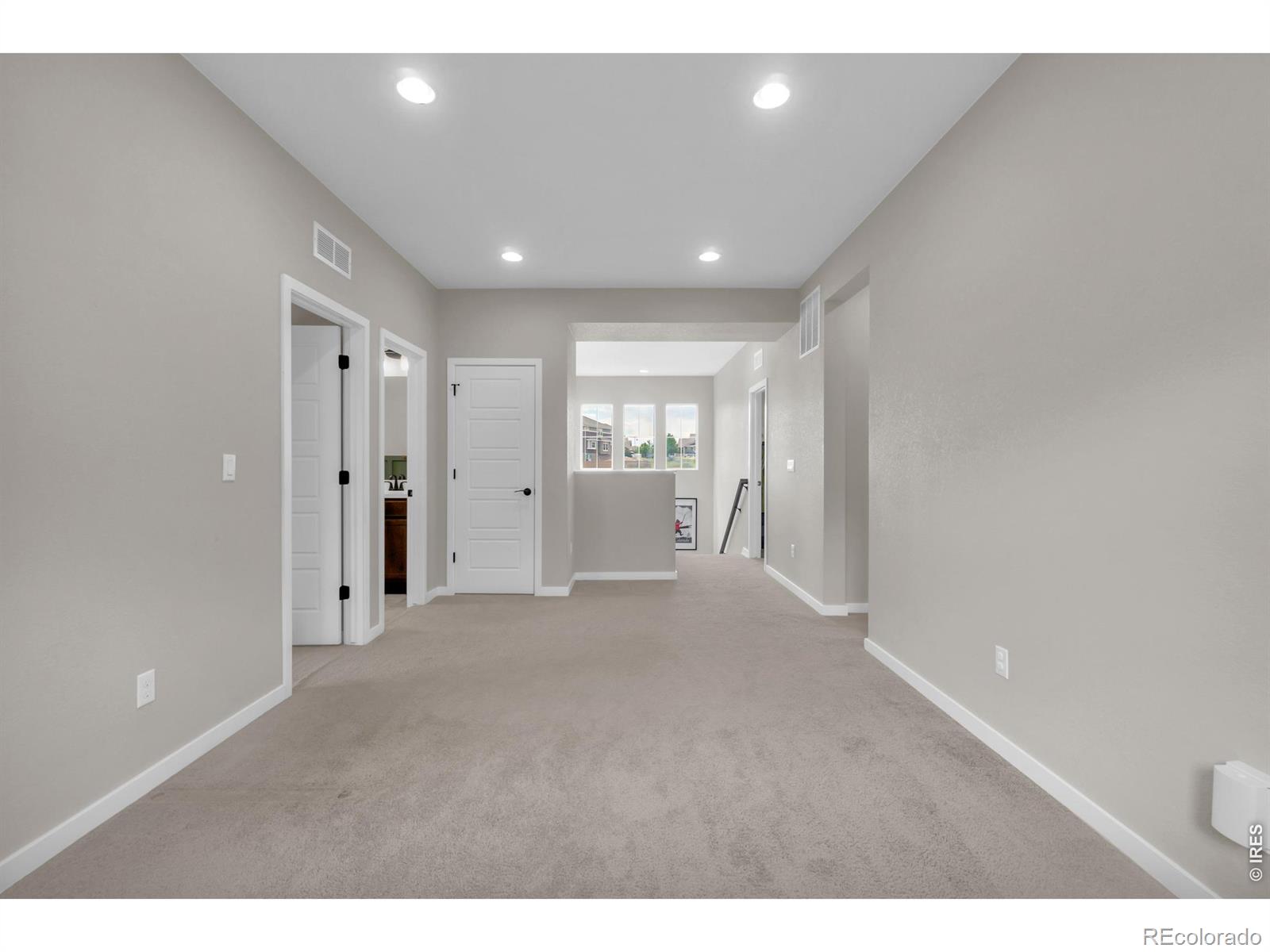 MLS Image #14 for 138  starlight circle,erie, Colorado