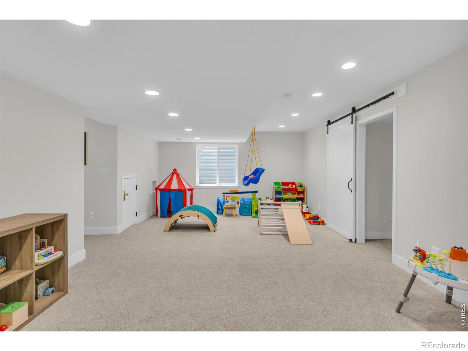 MLS Image #27 for 138  starlight circle,erie, Colorado