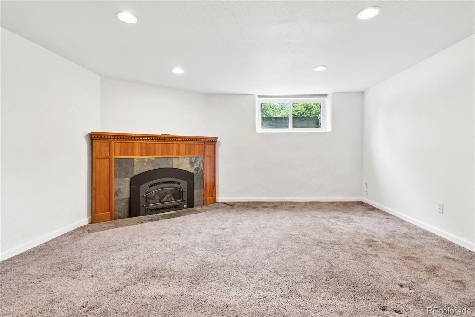 MLS Image #12 for 695  dahlia street,denver, Colorado