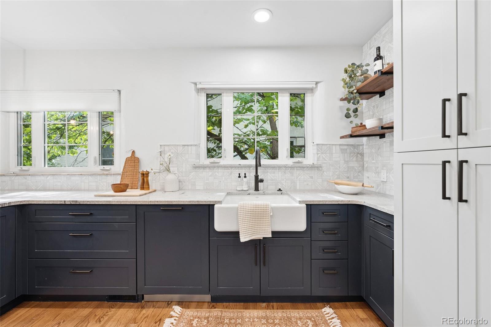 MLS Image #2 for 695  dahlia street,denver, Colorado