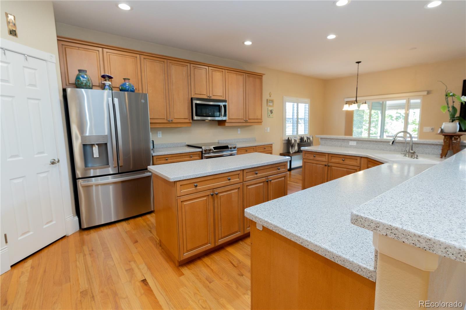 MLS Image #11 for 4056 s liverpool way,aurora, Colorado