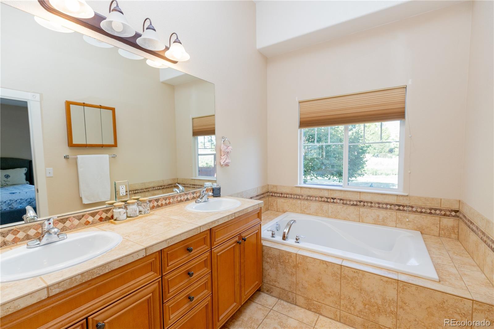 MLS Image #21 for 4056 s liverpool way,aurora, Colorado
