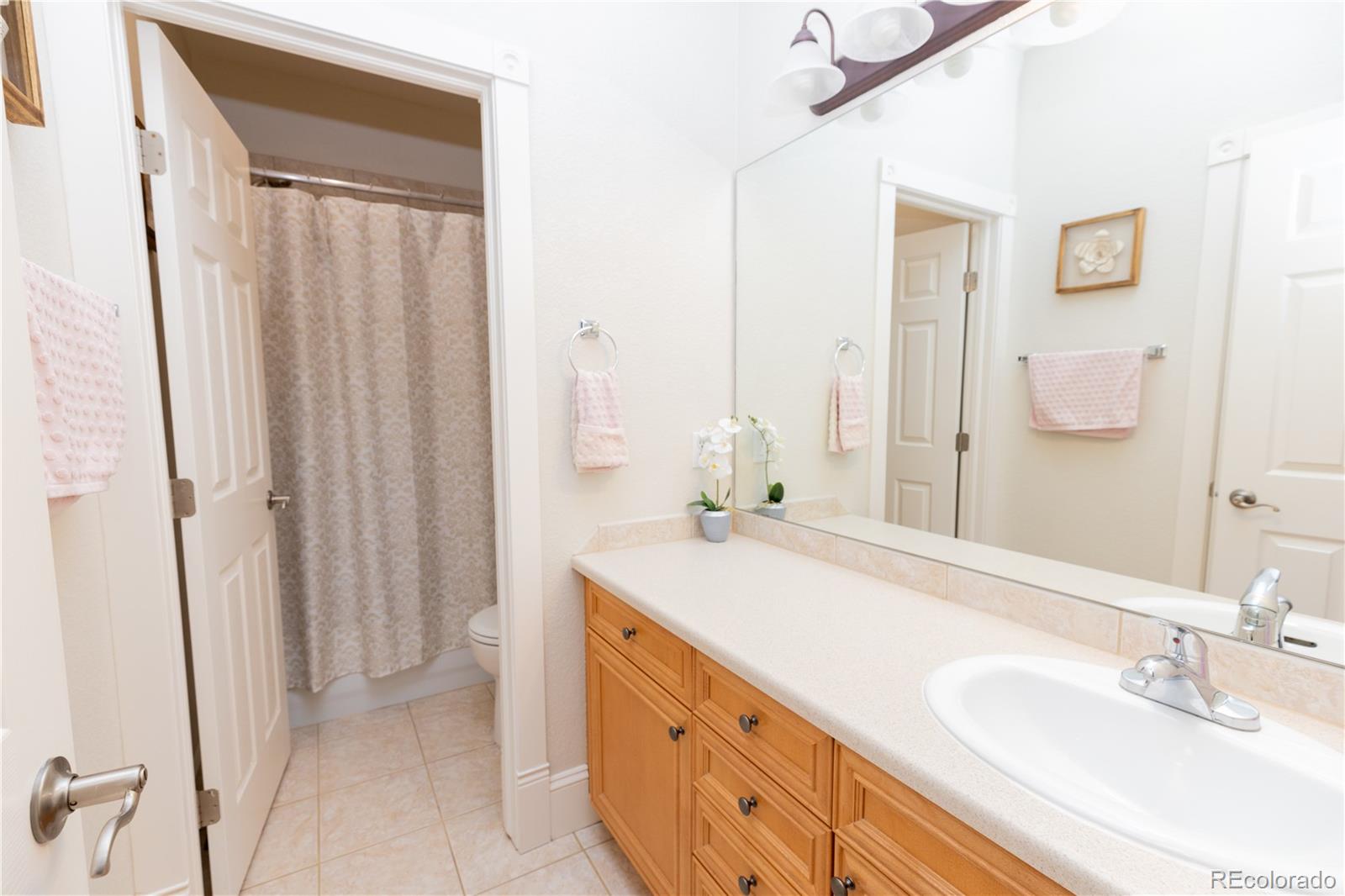 MLS Image #27 for 4056 s liverpool way,aurora, Colorado