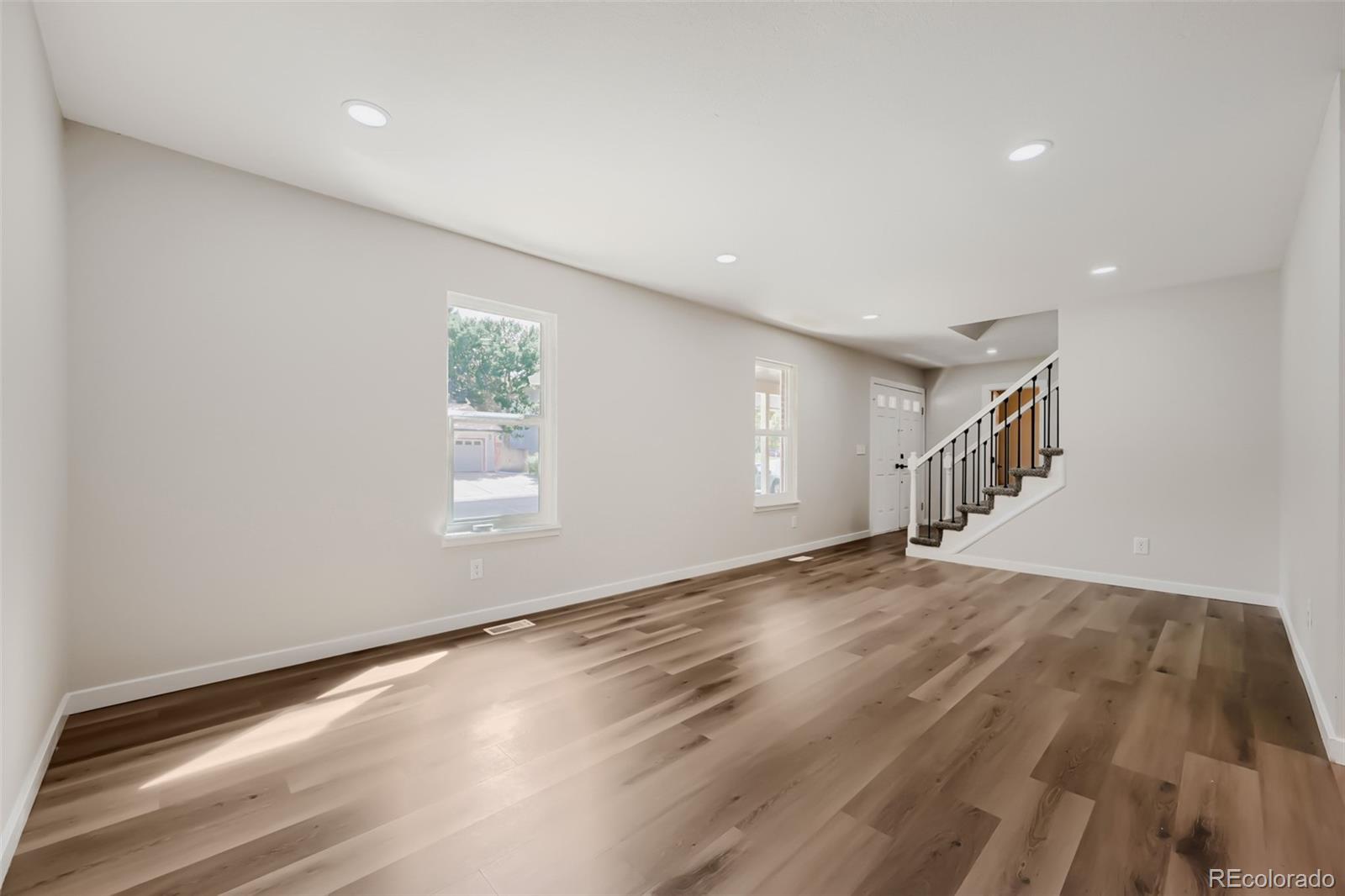 MLS Image #3 for 5105 s uravan place,centennial, Colorado
