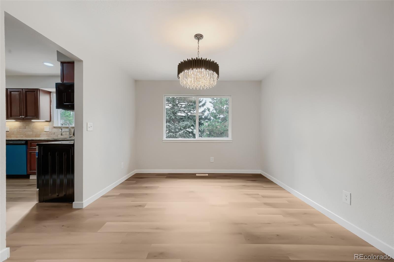 MLS Image #5 for 5105 s uravan place,centennial, Colorado