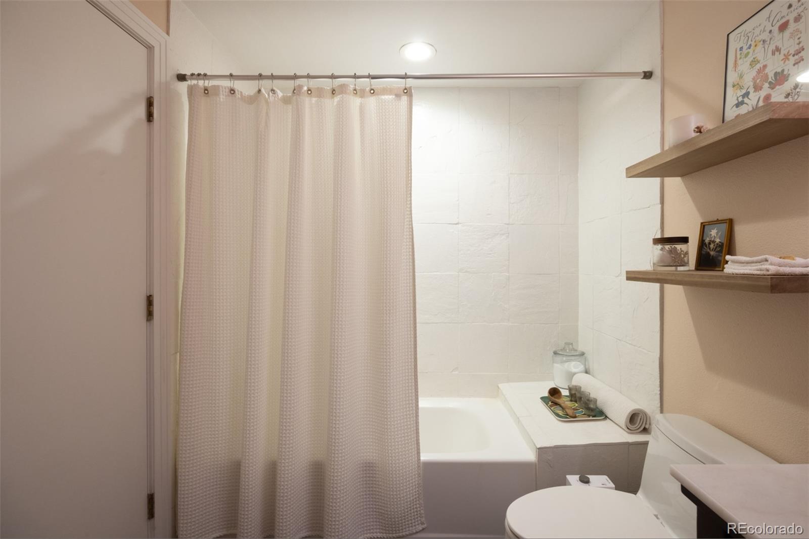 MLS Image #37 for 999 e 22nd avenue 3,denver, Colorado