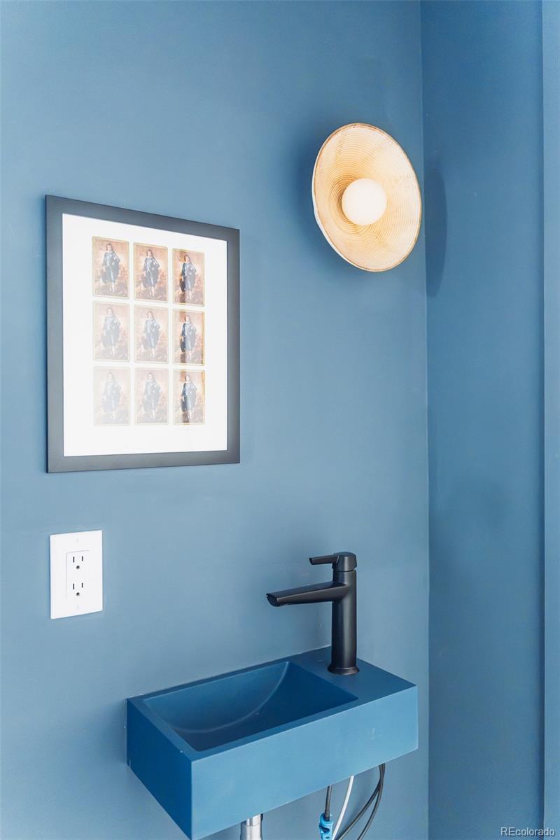 MLS Image #11 for 2162 s grant street,denver, Colorado