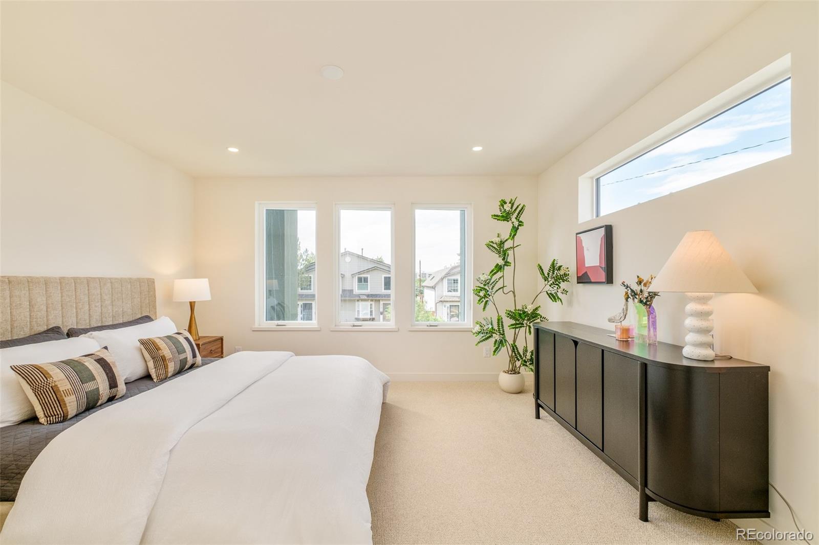 MLS Image #17 for 2162 s grant street,denver, Colorado