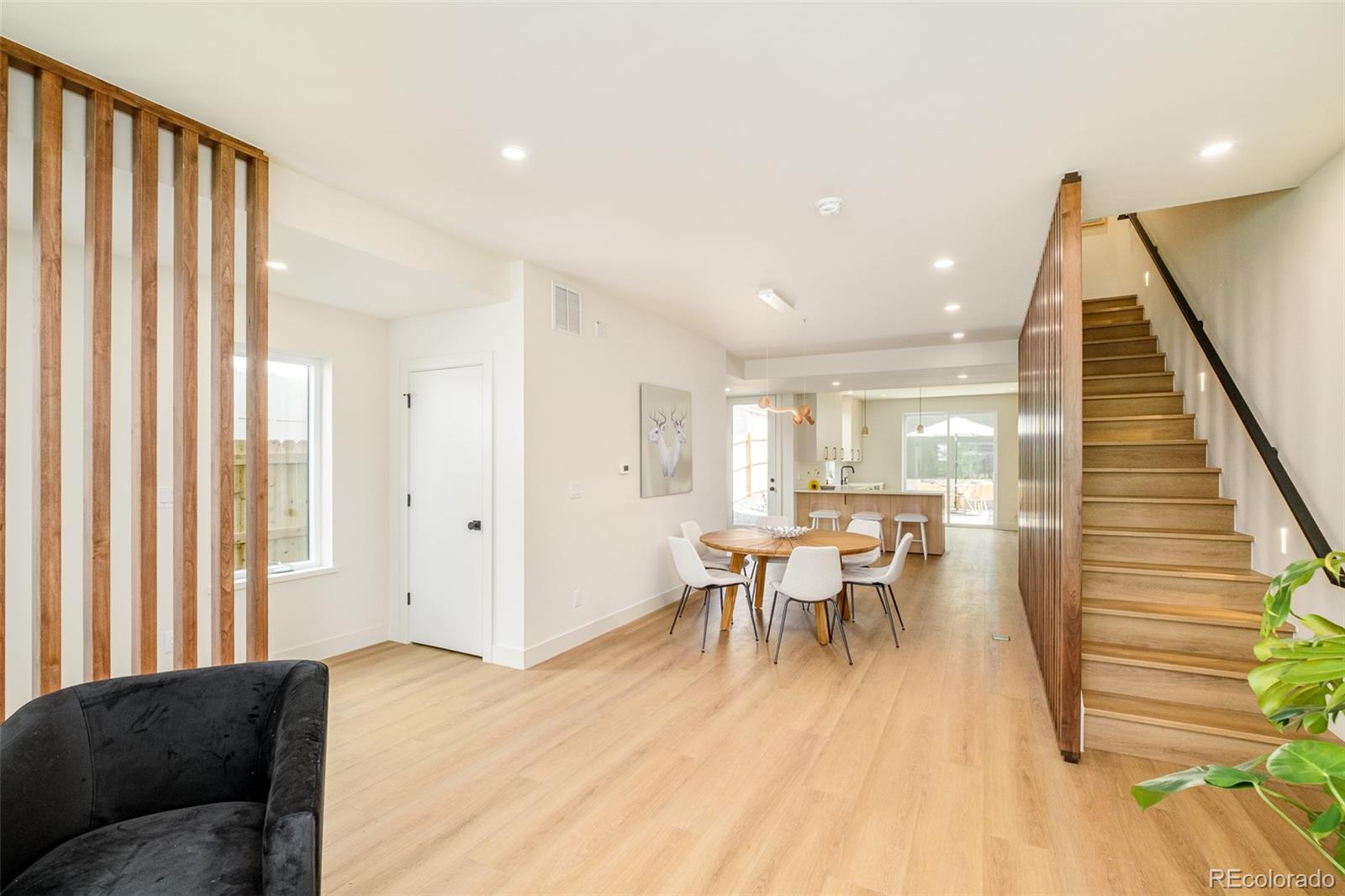 MLS Image #4 for 2162 s grant street,denver, Colorado