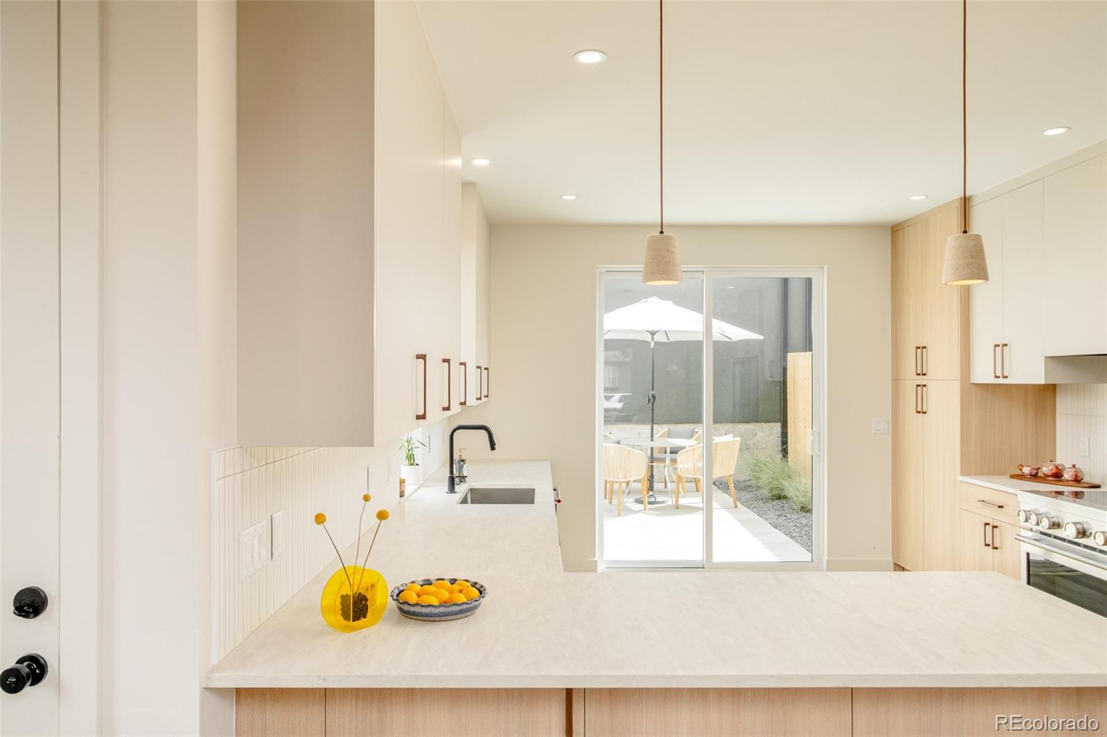 MLS Image #6 for 2162 s grant street,denver, Colorado