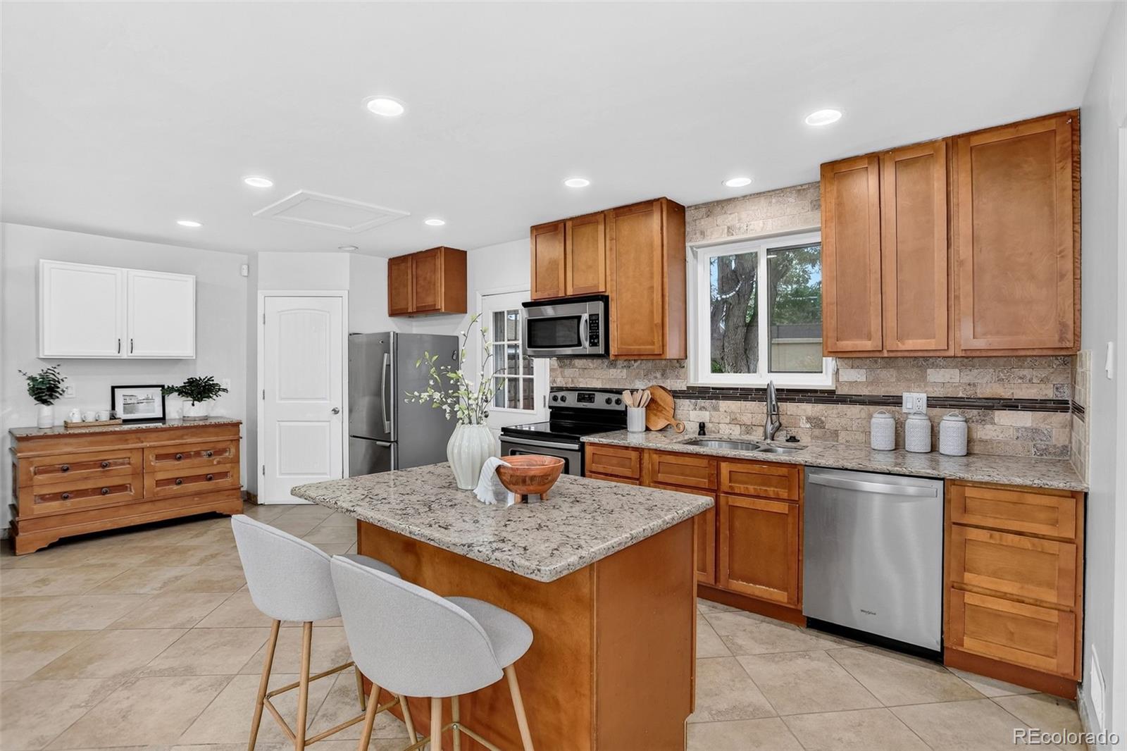 MLS Image #10 for 111  main street,broomfield, Colorado