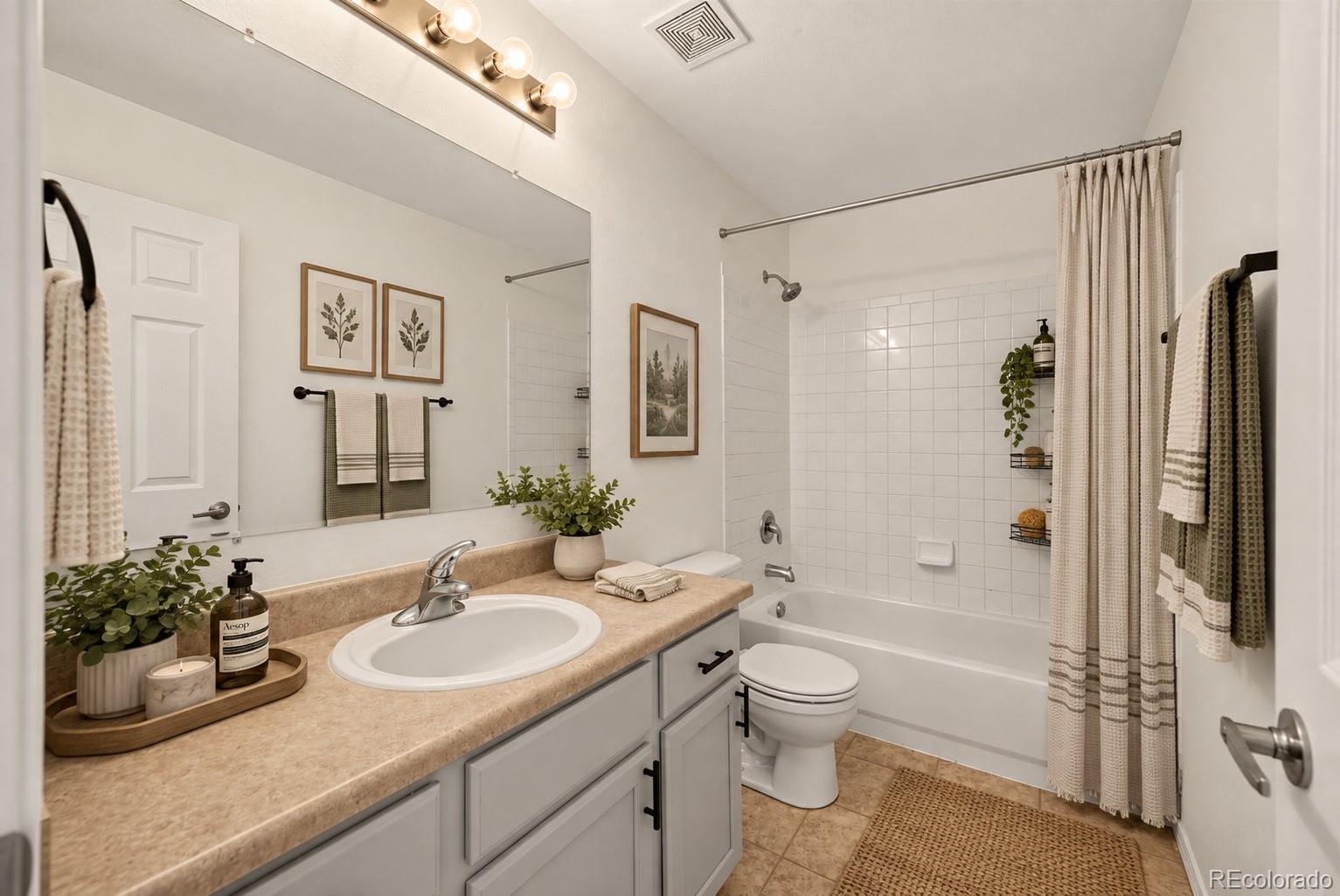MLS Image #11 for 17183 e wyoming drive,aurora, Colorado