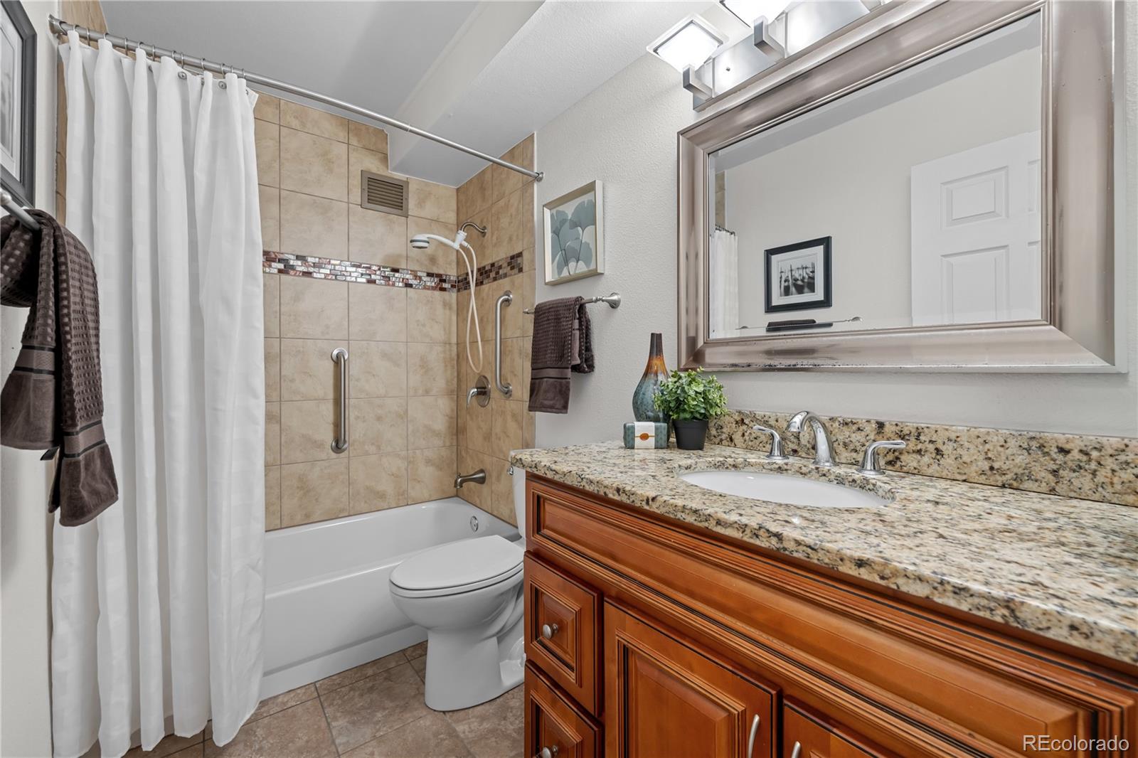 MLS Image #9 for 9355 e center avenue 4a,denver, Colorado