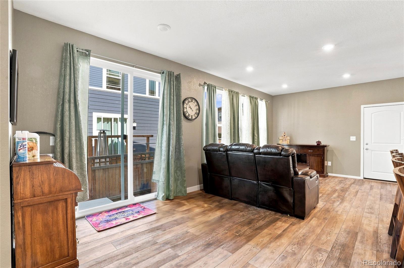MLS Image #17 for 21331 e 60th avenue,aurora, Colorado