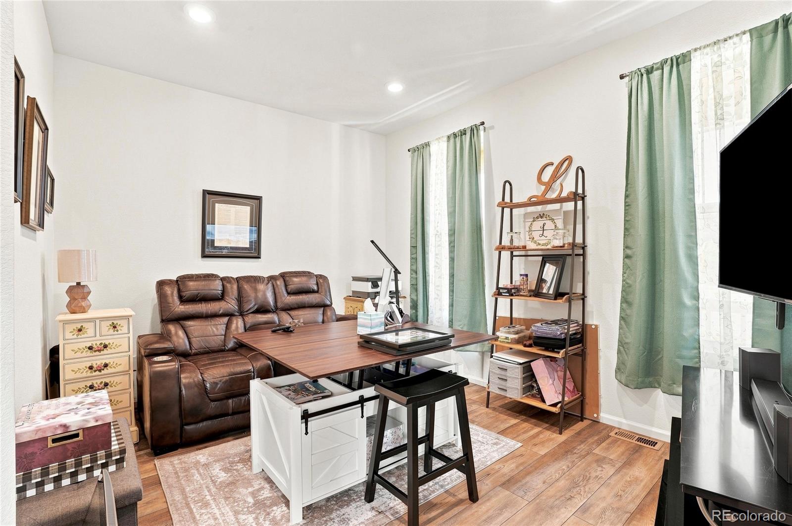 MLS Image #18 for 21331 e 60th avenue,aurora, Colorado